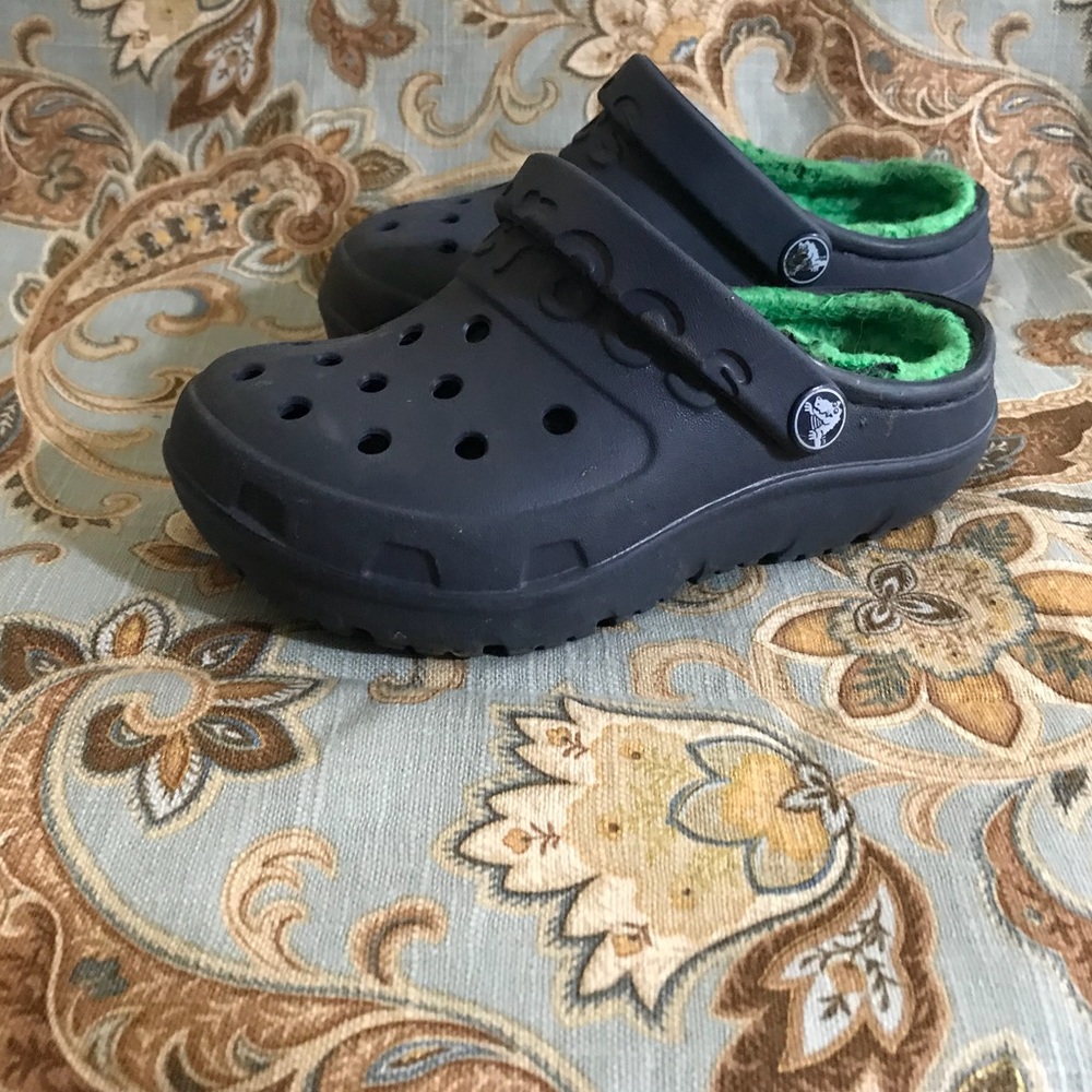 CROCS lined basic style shoe